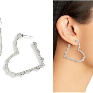 Kendra Scott Sophee Heart Shaped Hoop Earrings In Silver